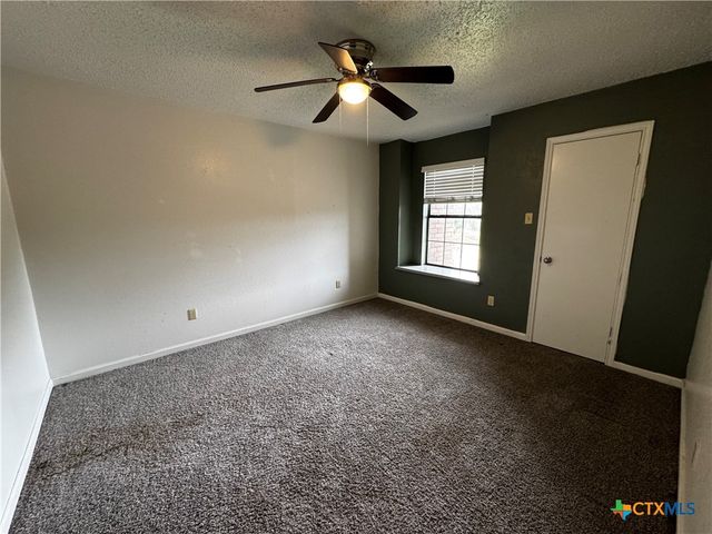 403 Red Oak Circle, Copperas Cove, TX 76522