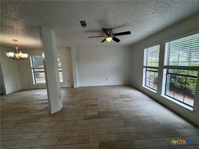 403 Red Oak Circle, Copperas Cove, TX 76522