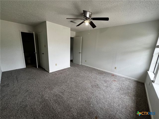 403 Red Oak Circle, Copperas Cove, TX 76522