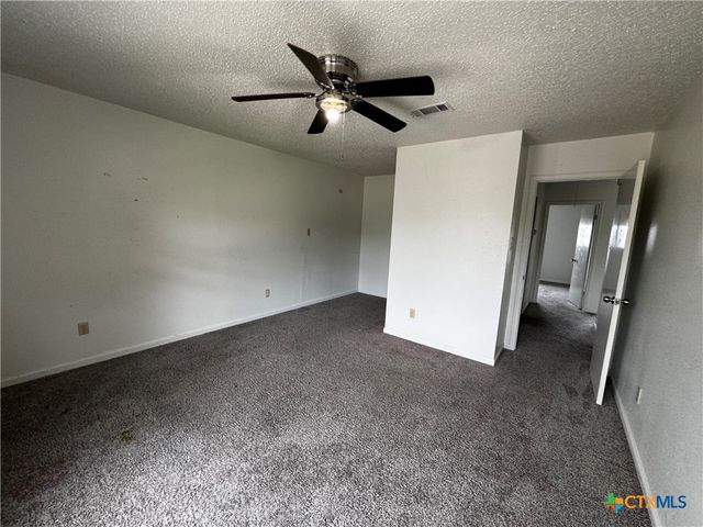403 Red Oak Circle, Copperas Cove, TX 76522