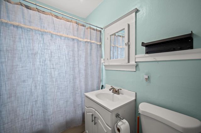2843 S Linebarger TERRACE, Milwaukee, WI 53207