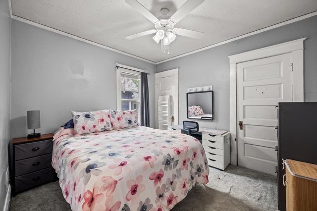 2843 S Linebarger TERRACE, Milwaukee, WI 53207
