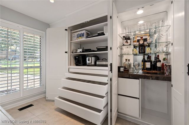 7709 Camelot Circle, Fort Smith, AR 72903