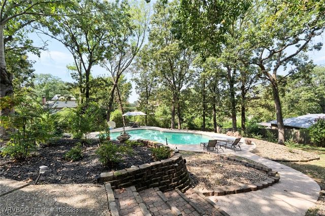 7709 Camelot Circle, Fort Smith, AR 72903