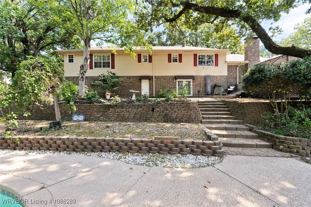 7709 Camelot Circle, Fort Smith, AR 72903