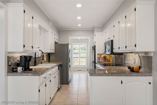 7709 Camelot Circle, Fort Smith, AR 72903