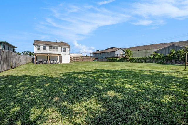 2315 67th Street, Galveston, TX 77551