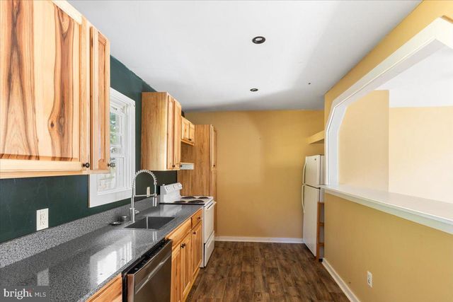 204 CUTLER AVE, Louisa, VA 23093