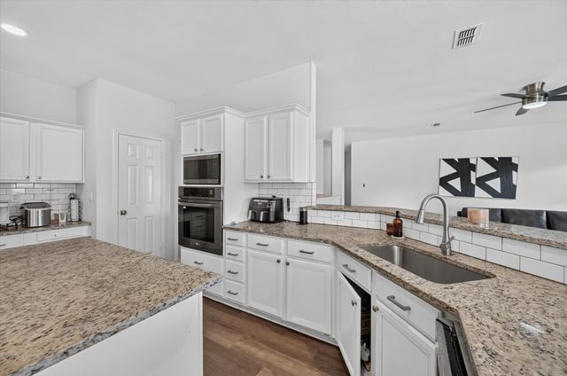 1004 Bonanza Drive, Arlington, TX 76001