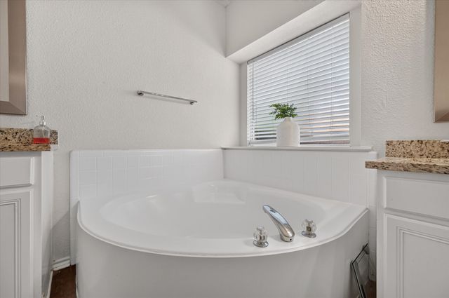 1004 Bonanza Drive, Arlington, TX 76001