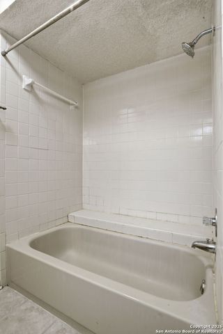 7738 Chambers Rd Apt 908, San Antonio, TX 78229