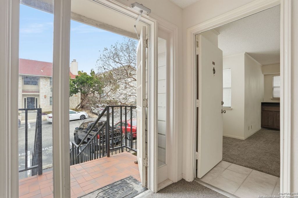 7738 Chambers Rd Apt 908, San Antonio, TX 78229