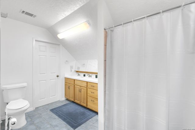 450 Stagecoach, Canyon Lake, TX 78133