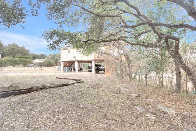 450 Stagecoach, Canyon Lake, TX 78133