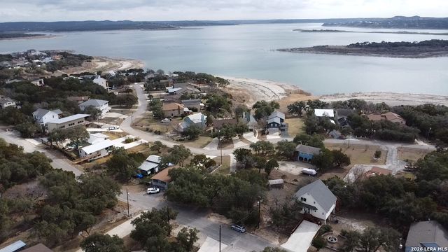 450 Stagecoach, Canyon Lake, TX 78133