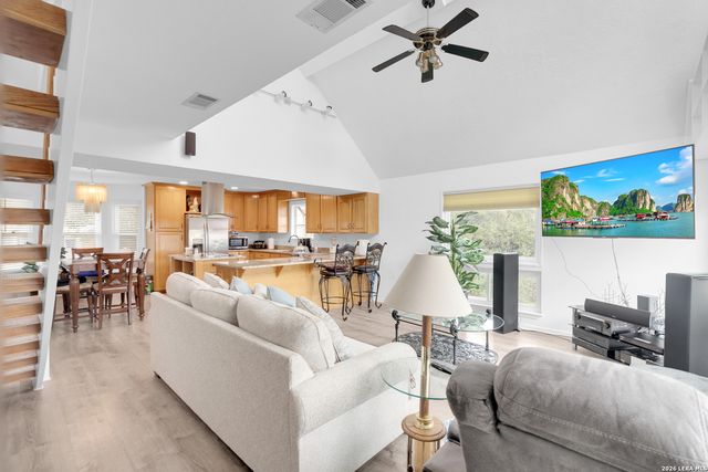 450 Stagecoach, Canyon Lake, TX 78133