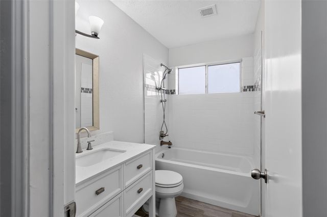 2747 Colony Drive, Sugar Land, TX 77479