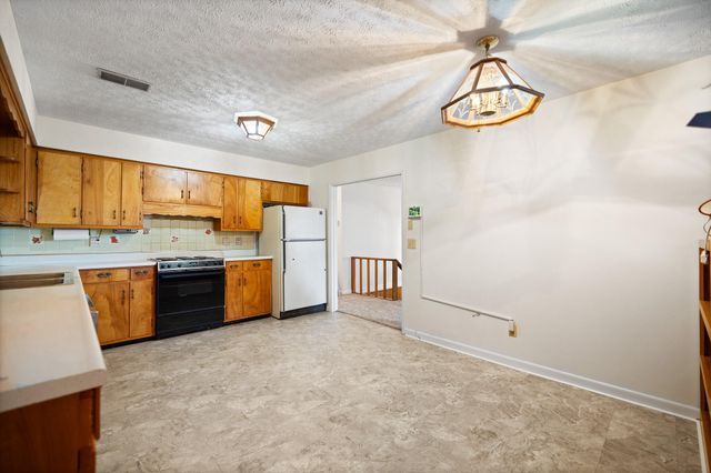 2371 State Highway 1568, Monticello, KY 42633