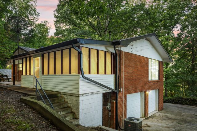 2371 State Highway 1568, Monticello, KY 42633