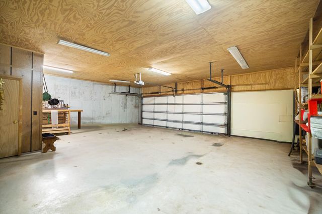 2371 State Highway 1568, Monticello, KY 42633