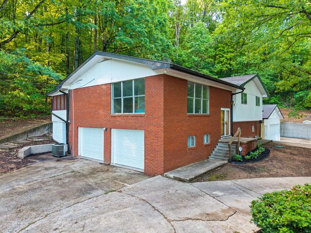 2371 State Highway 1568, Monticello, KY 42633