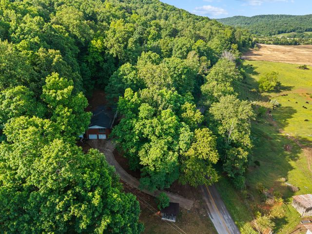 2371 State Highway 1568, Monticello, KY 42633