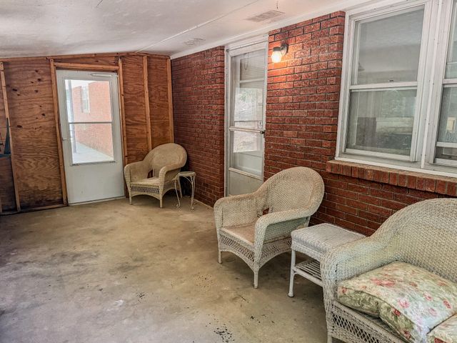 2371 State Highway 1568, Monticello, KY 42633