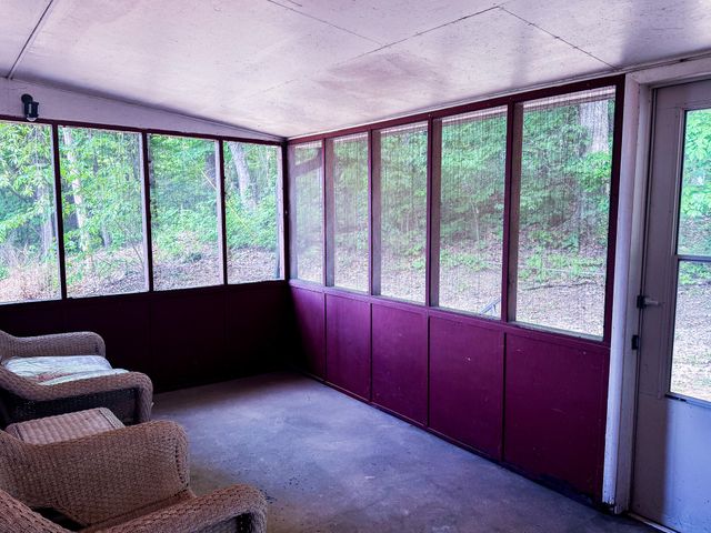 2371 State Highway 1568, Monticello, KY 42633