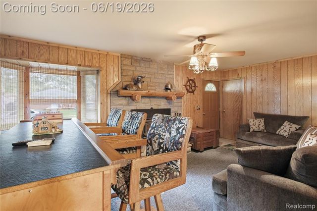 21211 Ardmore Park Drive, Saint Clair Shores, MI 48081