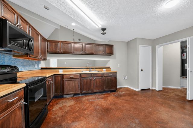 2221 Brookside Drive, Rowlett, TX 75088