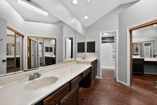 2221 Brookside Drive, Rowlett, TX 75088