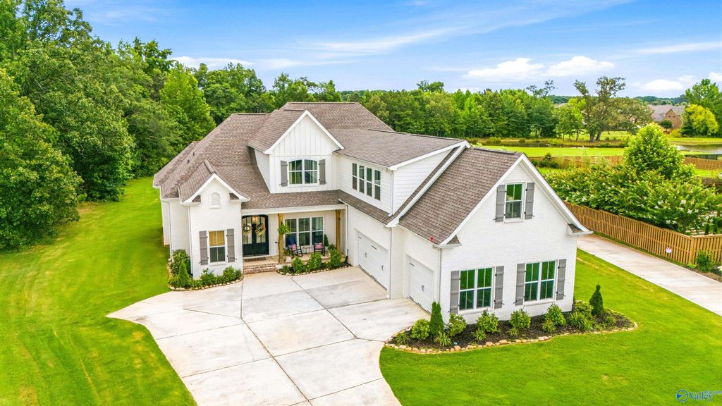17646 Maree Drive, Athens, AL 35613