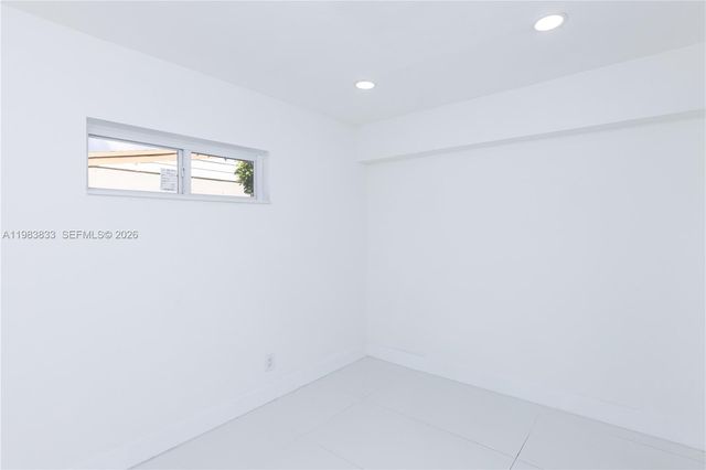 6610 Cody St, Hollywood, FL 33024