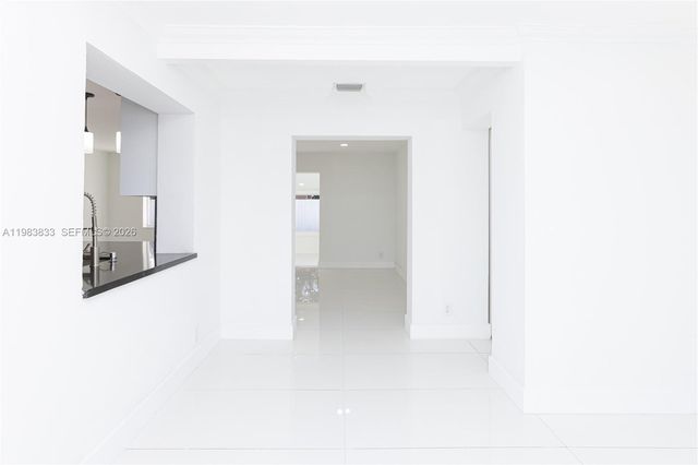 6610 Cody St, Hollywood, FL 33024