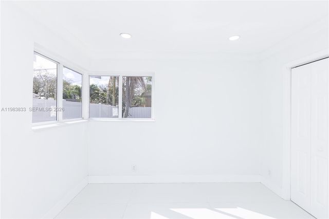 6610 Cody St, Hollywood, FL 33024