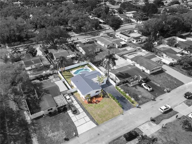 6610 Cody St, Hollywood, FL 33024