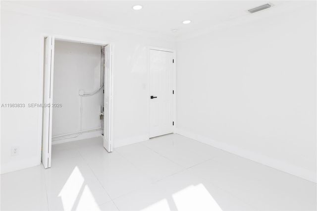 6610 Cody St, Hollywood, FL 33024