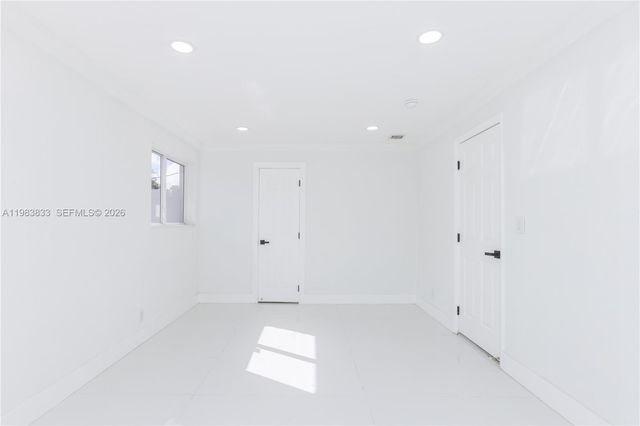 6610 Cody St, Hollywood, FL 33024