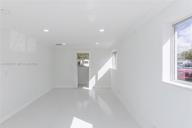 6610 Cody St, Hollywood, FL 33024