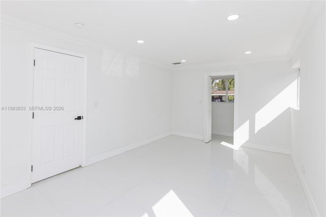 6610 Cody St, Hollywood, FL 33024