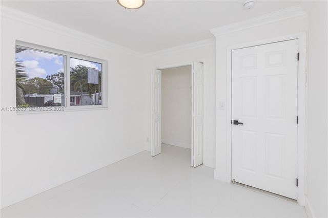 6610 Cody St, Hollywood, FL 33024