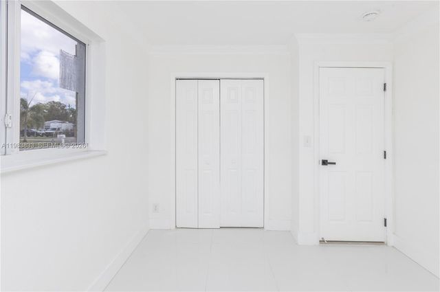 6610 Cody St, Hollywood, FL 33024