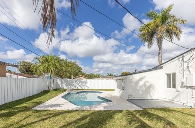 6610 Cody St, Hollywood, FL 33024