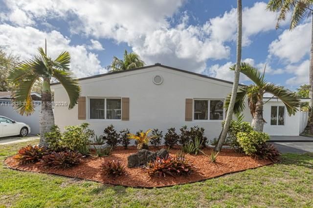 6610 Cody St, Hollywood, FL 33024