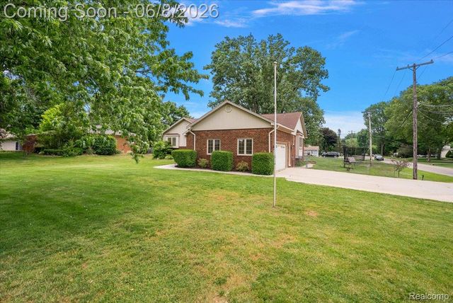 60718 Campground Road, Washington Township, MI 48094