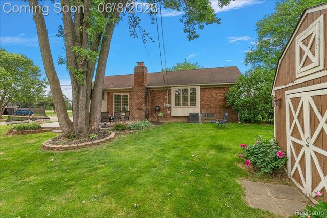 60718 Campground Road, Washington Township, MI 48094