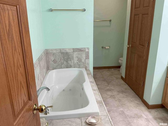 1808 106TH Avenue W, Milan, IL 61264