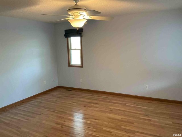 1808 106TH Avenue W, Milan, IL 61264