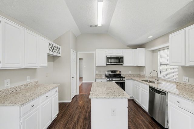 6804 Greenleaf Drive, North Richland Hills, TX 76182