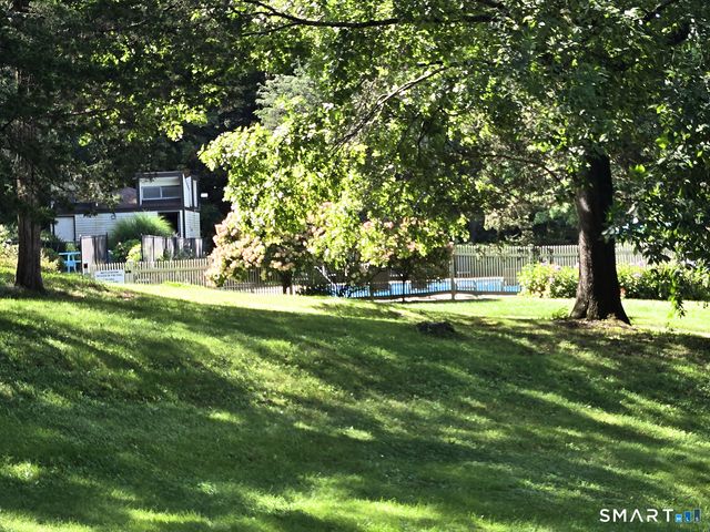 229 Bacon Pond Road 313, Woodbury, CT 06798
